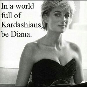 Meet your Posher, Yanira